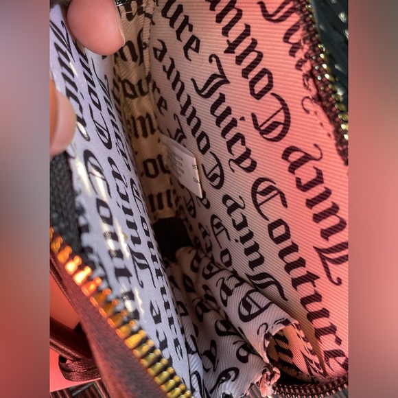 Juicy Couture Wallet,Juicy Couture Heart-Shaped Coin Purse. - Picture 4 of 6